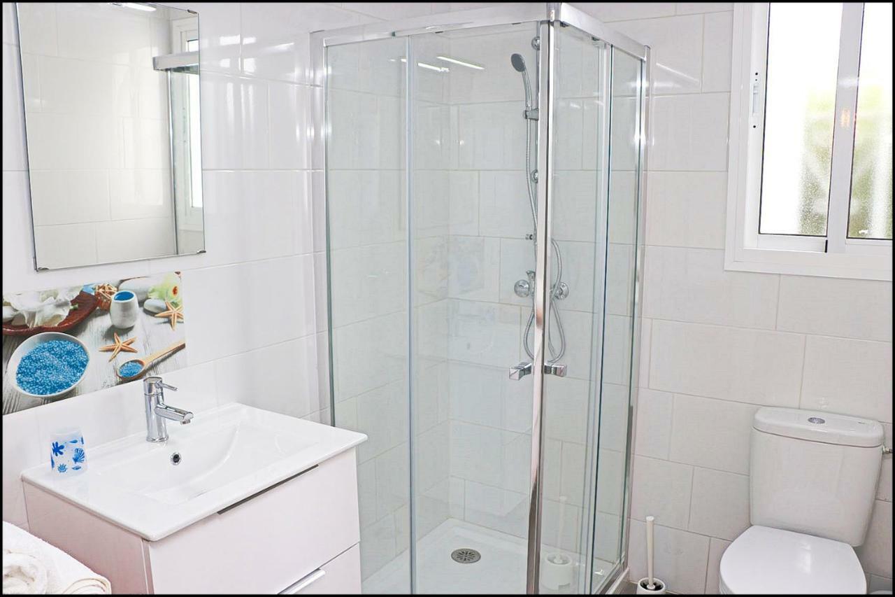 Bungalow Ramos III, con piscina compartida Conil De La Frontera Esterno foto