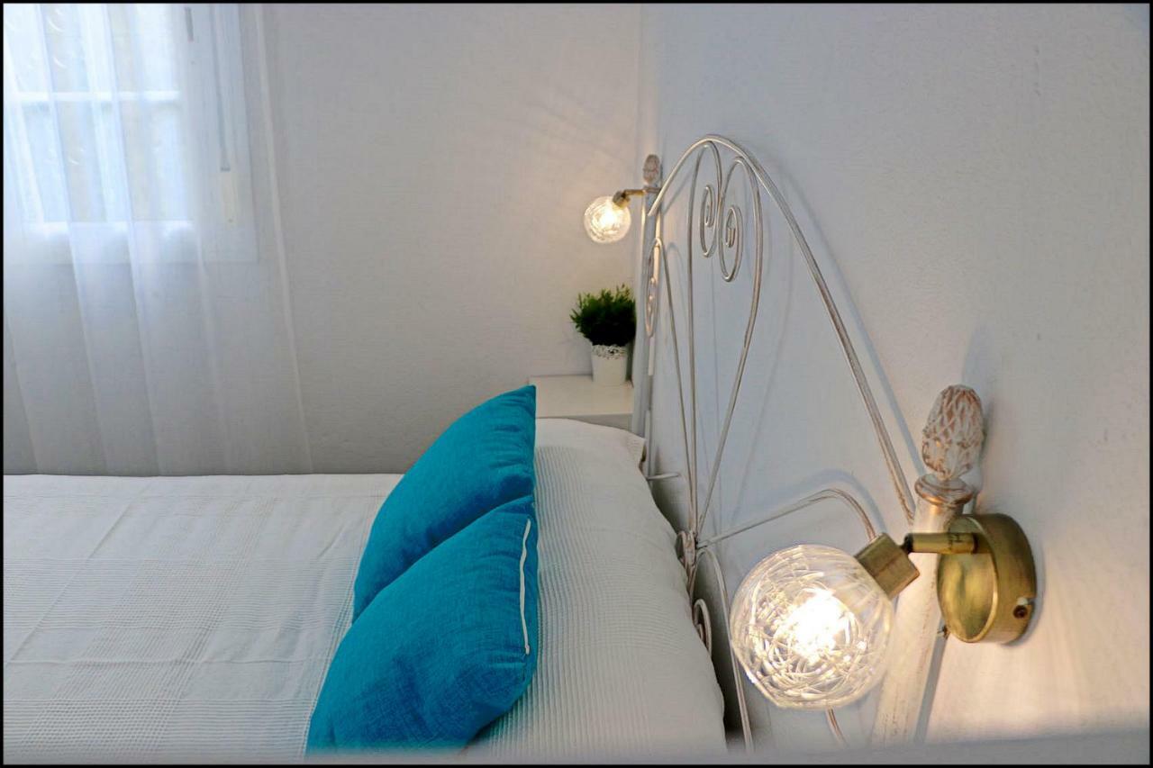 Bungalow Ramos III, con piscina compartida Conil De La Frontera Esterno foto