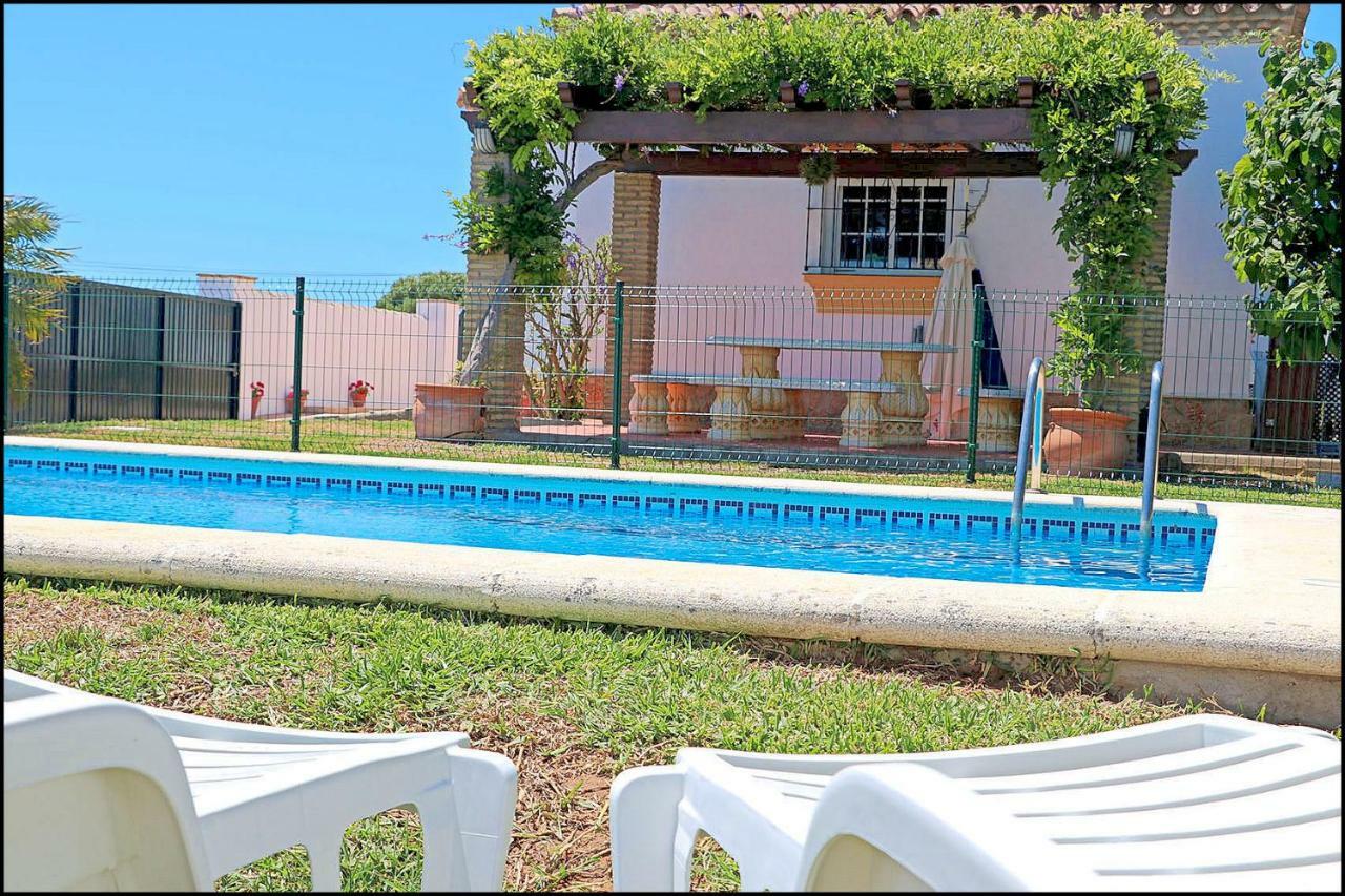 Bungalow Ramos III, con piscina compartida Conil De La Frontera Esterno foto
