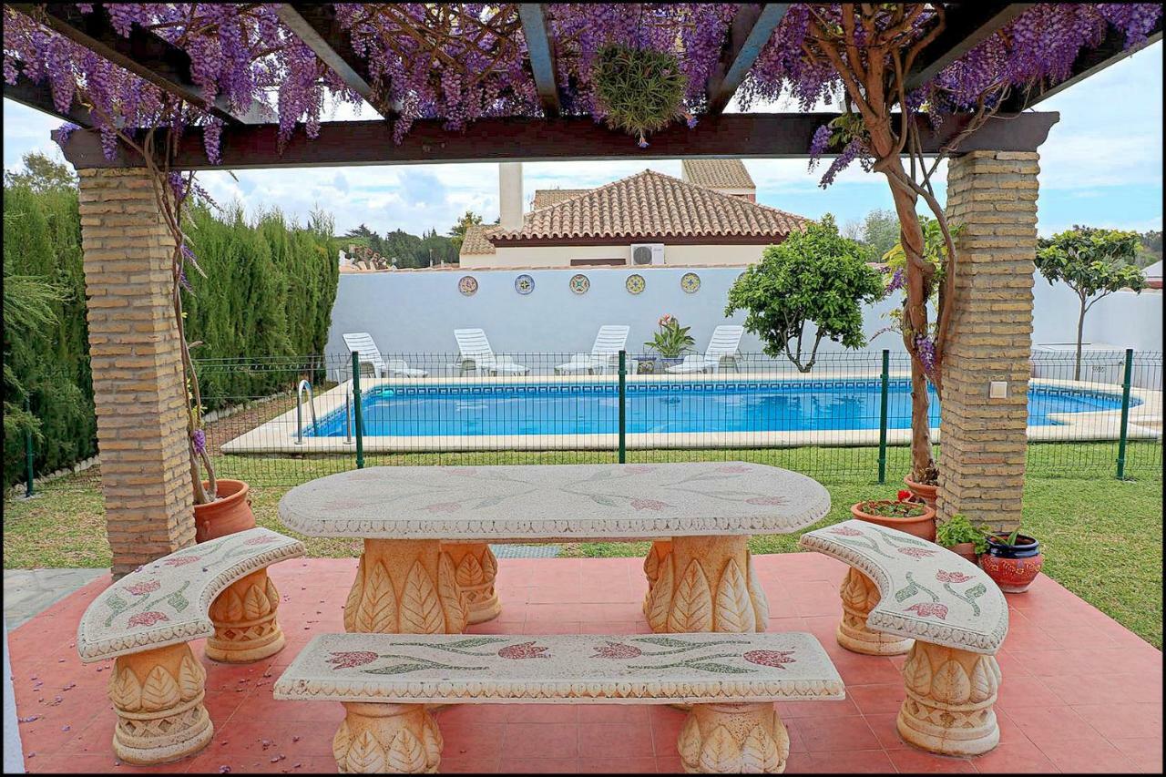 Bungalow Ramos III, con piscina compartida Conil De La Frontera Esterno foto